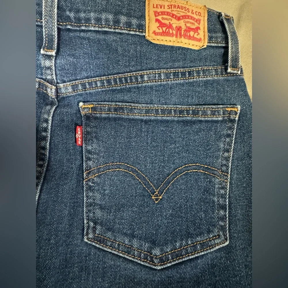 Levi's Denim Jean Skirt Women's Size 25 A-Line Button Up Front Knee Length